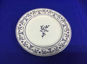  Prato sobremesa porcelana branco detalhes azul 22 cm