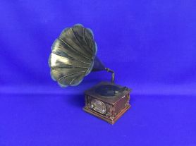 Decoração gramofone de resina vintage 25cm