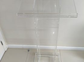 Púlpito acrílico - 1m x 50cm