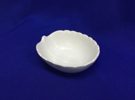 Ramequim oval Folha branco 11,5x10x4,5 cm