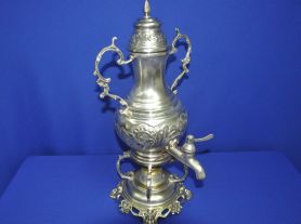 Samovar de prata trabalhado com torneira - 2,4 L