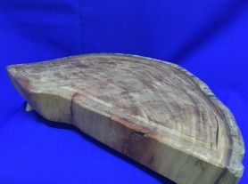Tabua de madeira linha pesada - 52x31cm