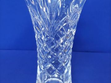 Vaso em vidro trabalhado - 24x14 cm